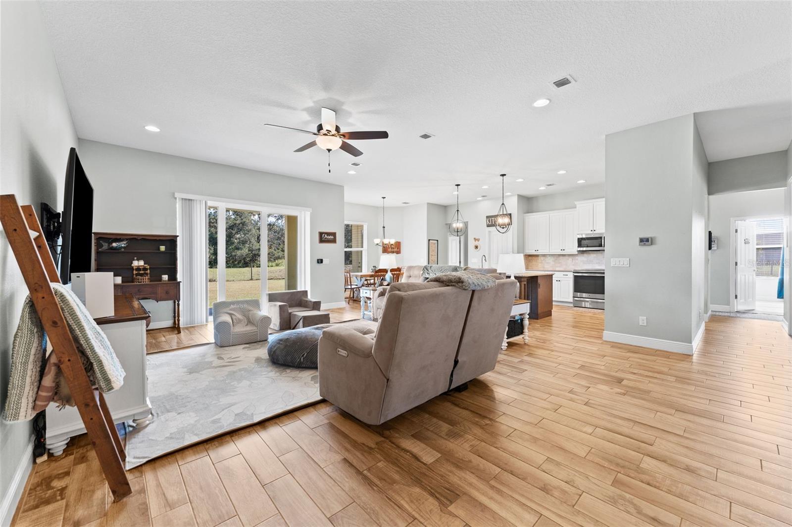 Image 13 of 48 For 6628 Emma Jane Lane