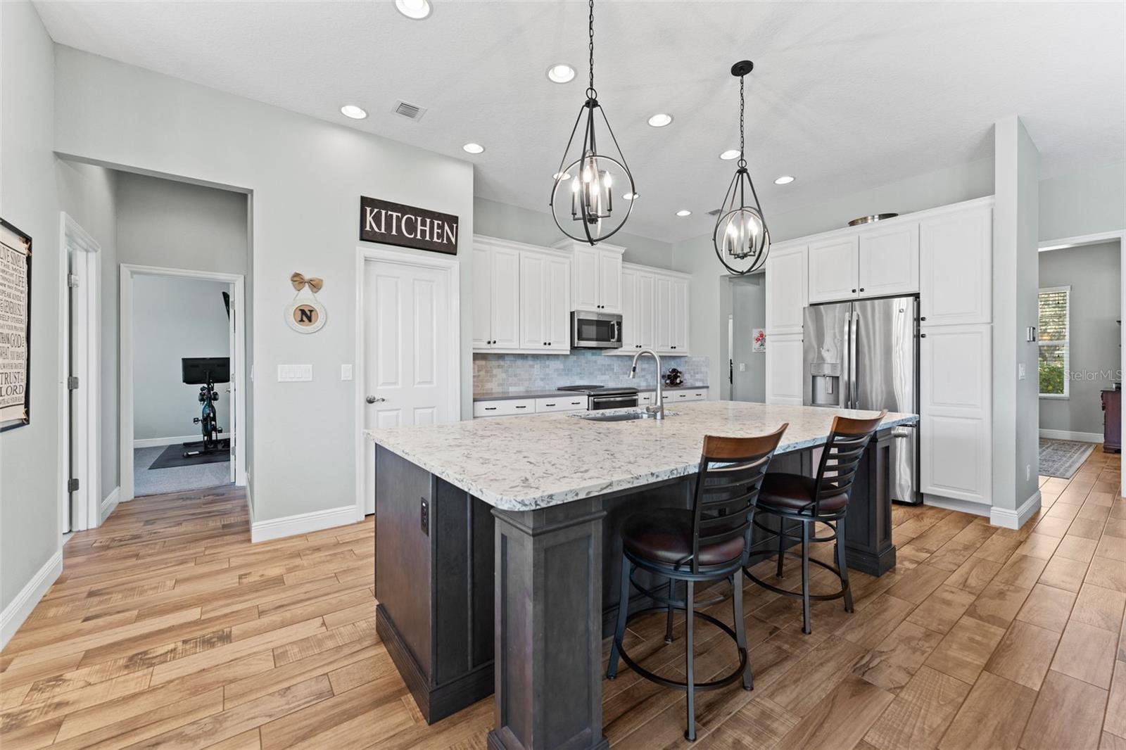 Image 17 of 48 For 6628 Emma Jane Lane