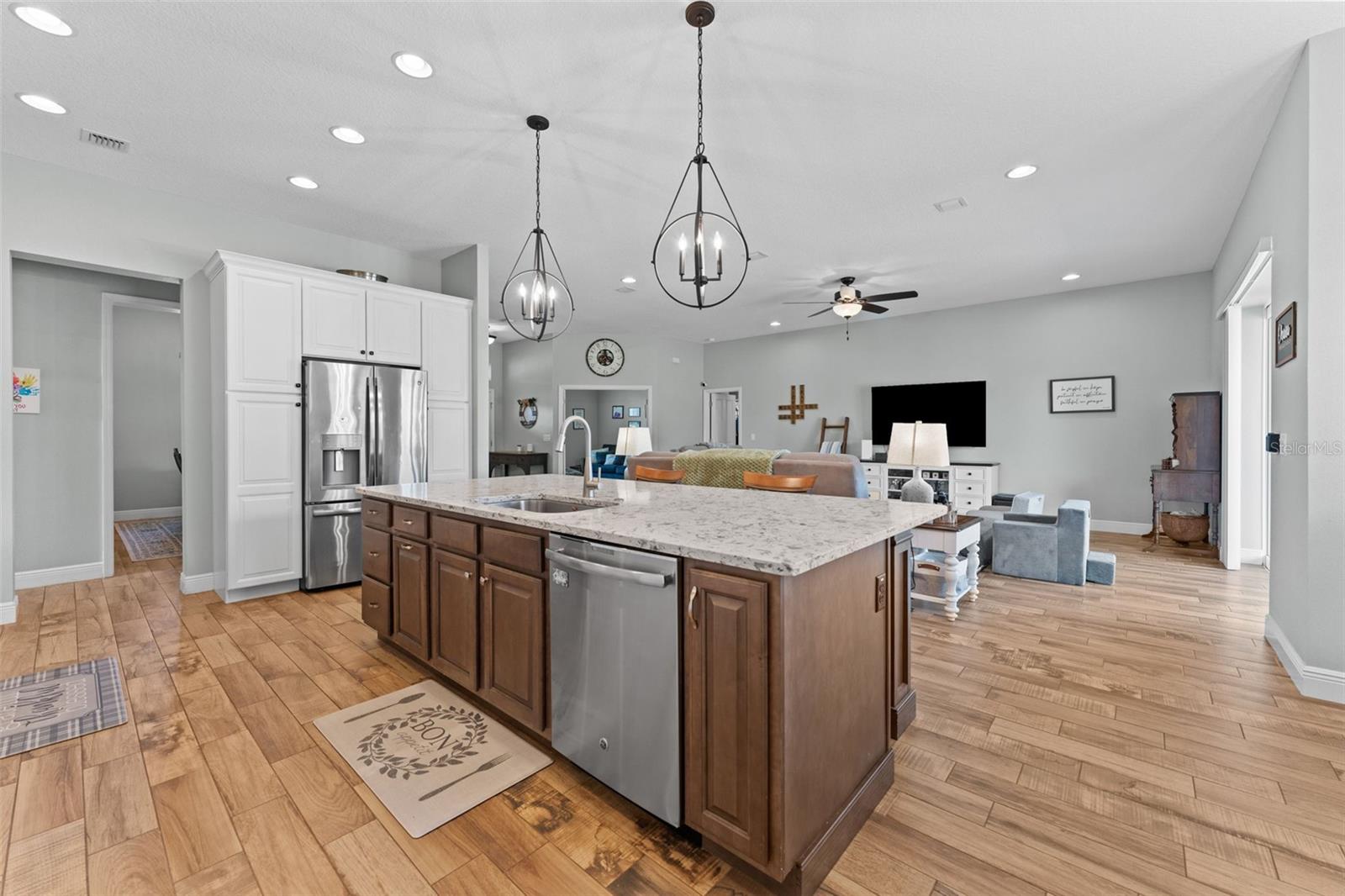 Image 18 of 48 For 6628 Emma Jane Lane