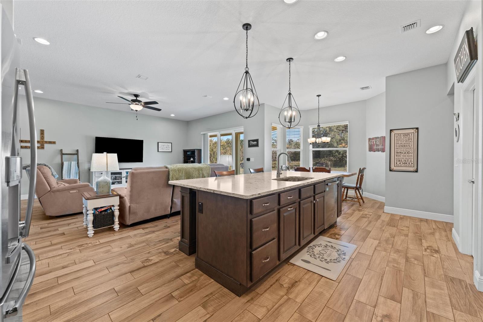 Image 19 of 48 For 6628 Emma Jane Lane