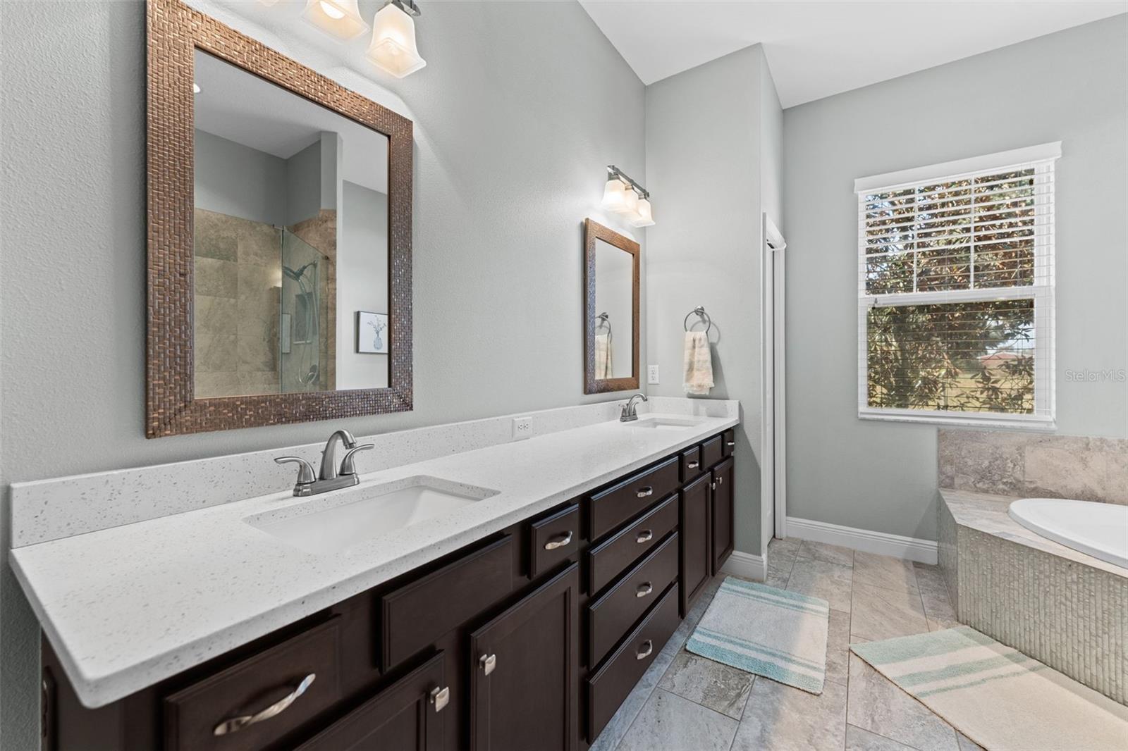 Image 23 of 48 For 6628 Emma Jane Lane