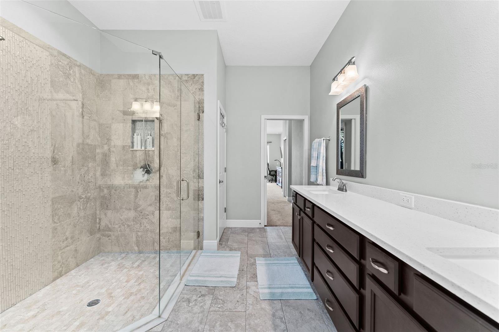 Image 25 of 48 For 6628 Emma Jane Lane