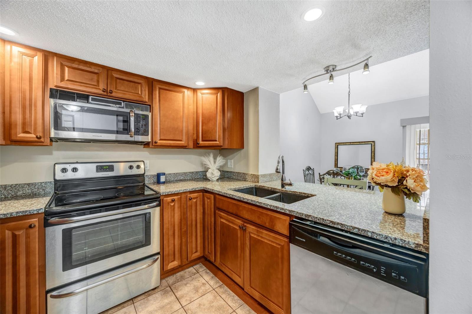 Image 17 of 48 For 5155 Puritan Circle 1021