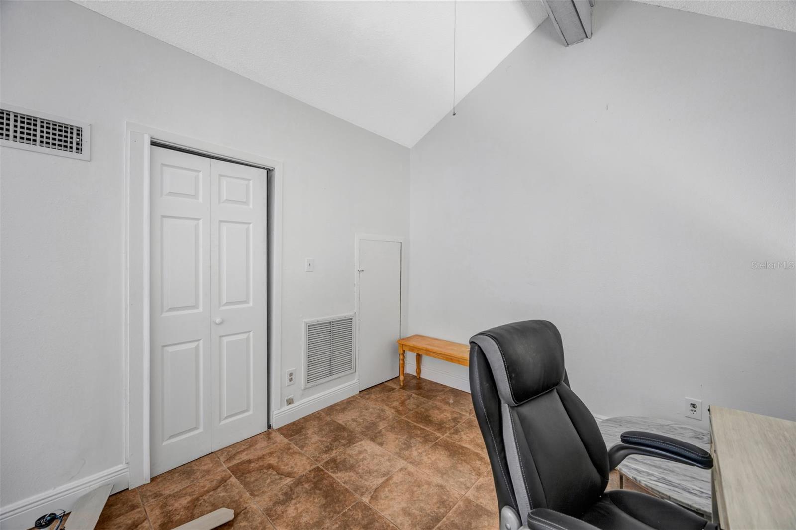 Image 33 of 48 For 5155 Puritan Circle 1021