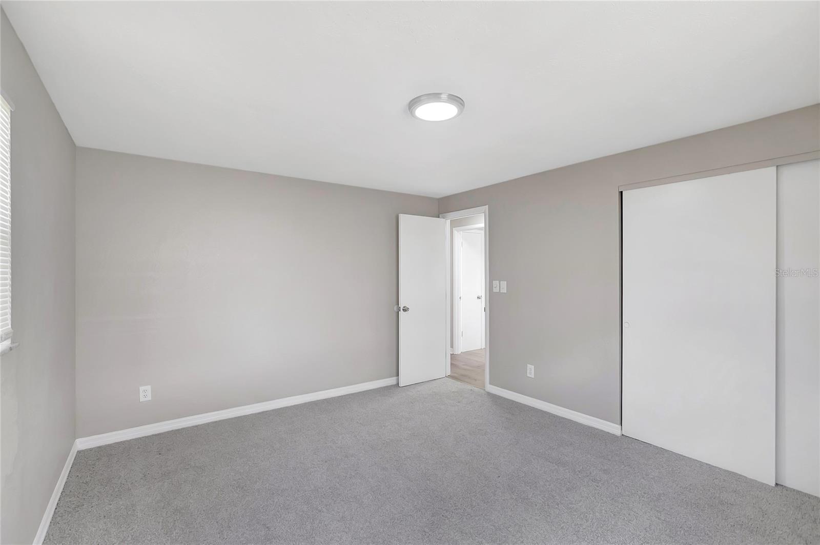 Image 27 of 37 For 5900 Beech Street