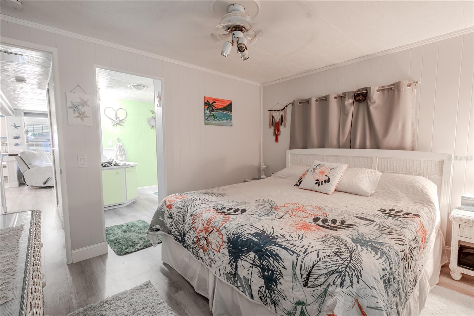 Image 14 of 44 For 10343 Magnolia Lane 180