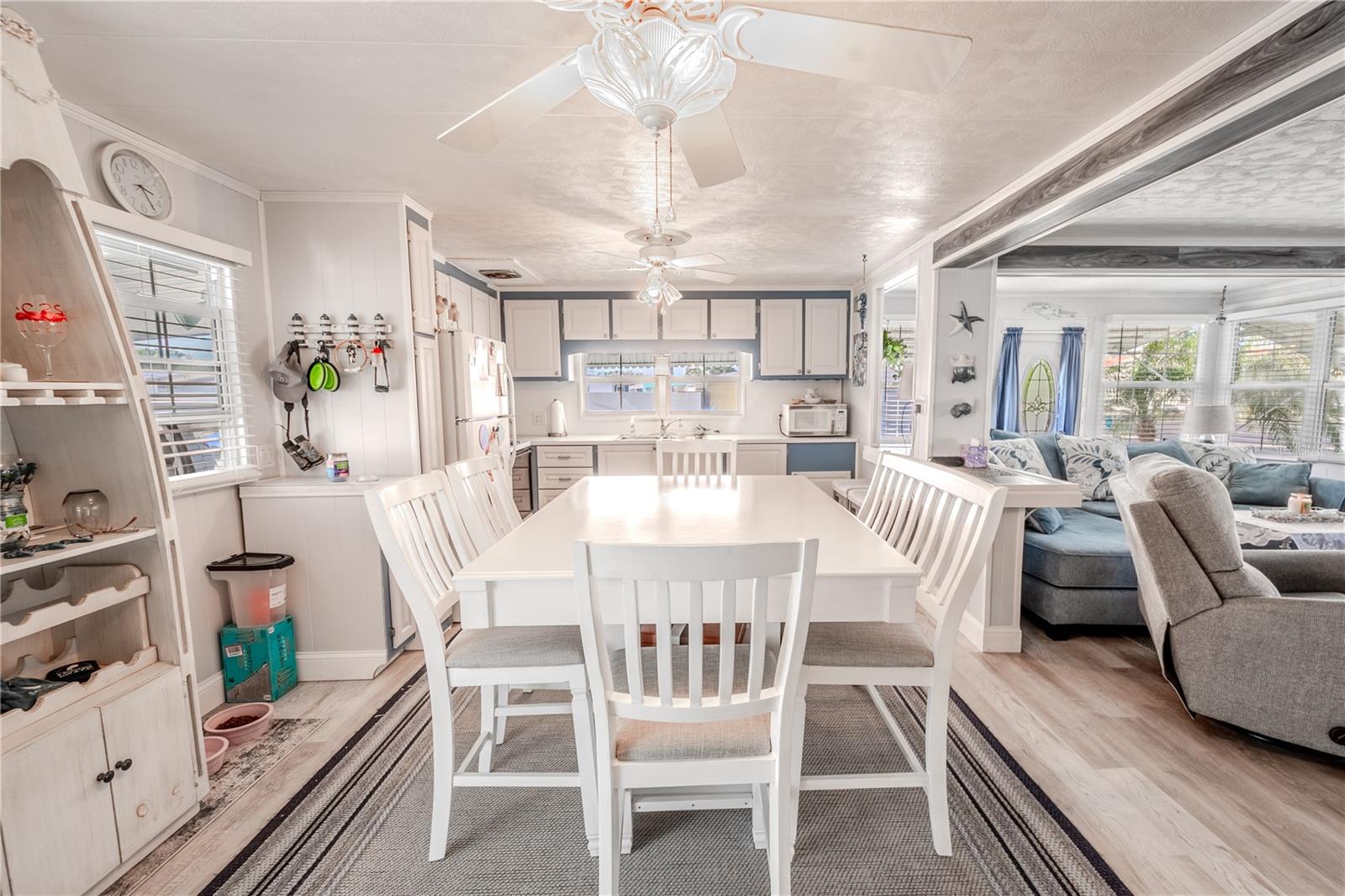 Image 7 of 44 For 10343 Magnolia Lane 180