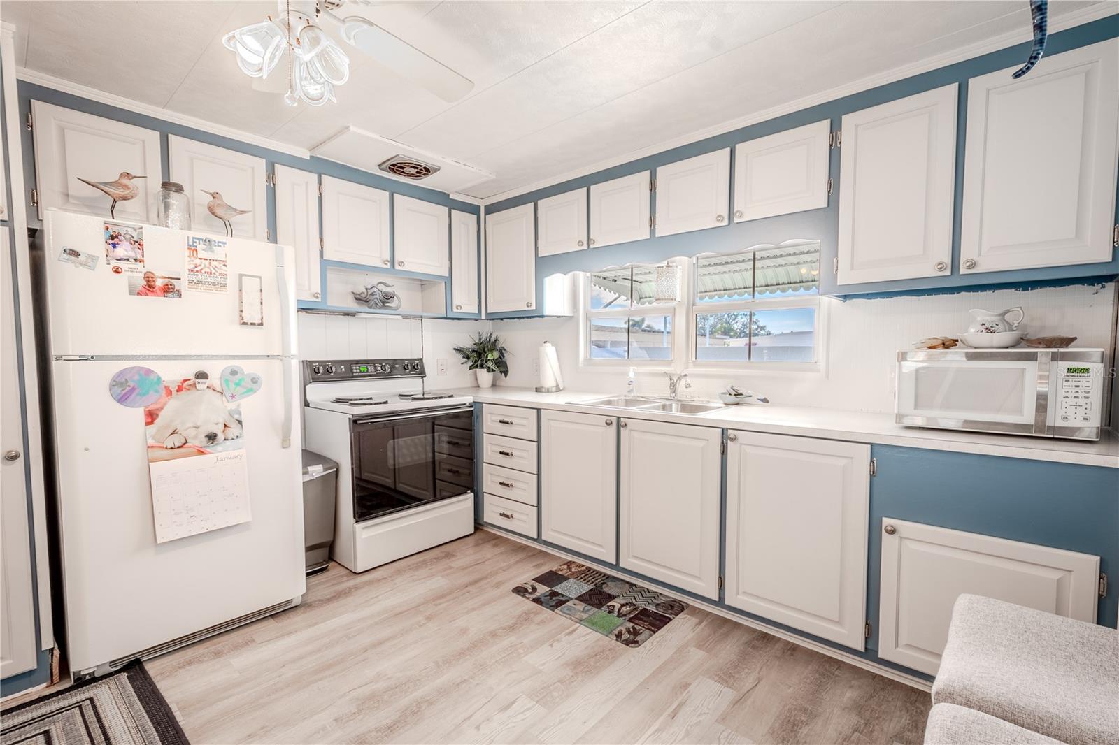 Image 8 of 44 For 10343 Magnolia Lane 180