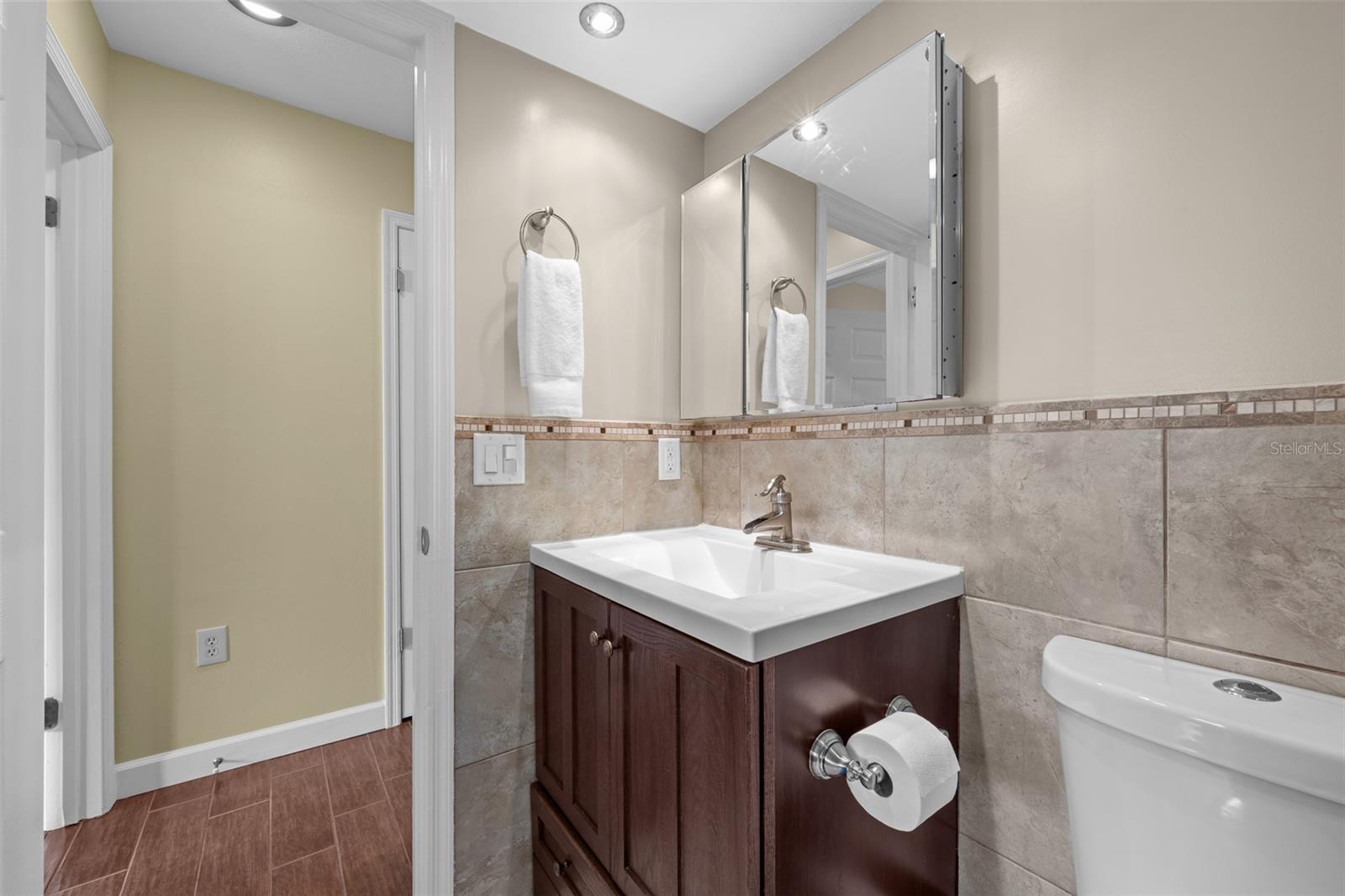 Image 19 of 67 For 9481 Highland Oak Drive 1709