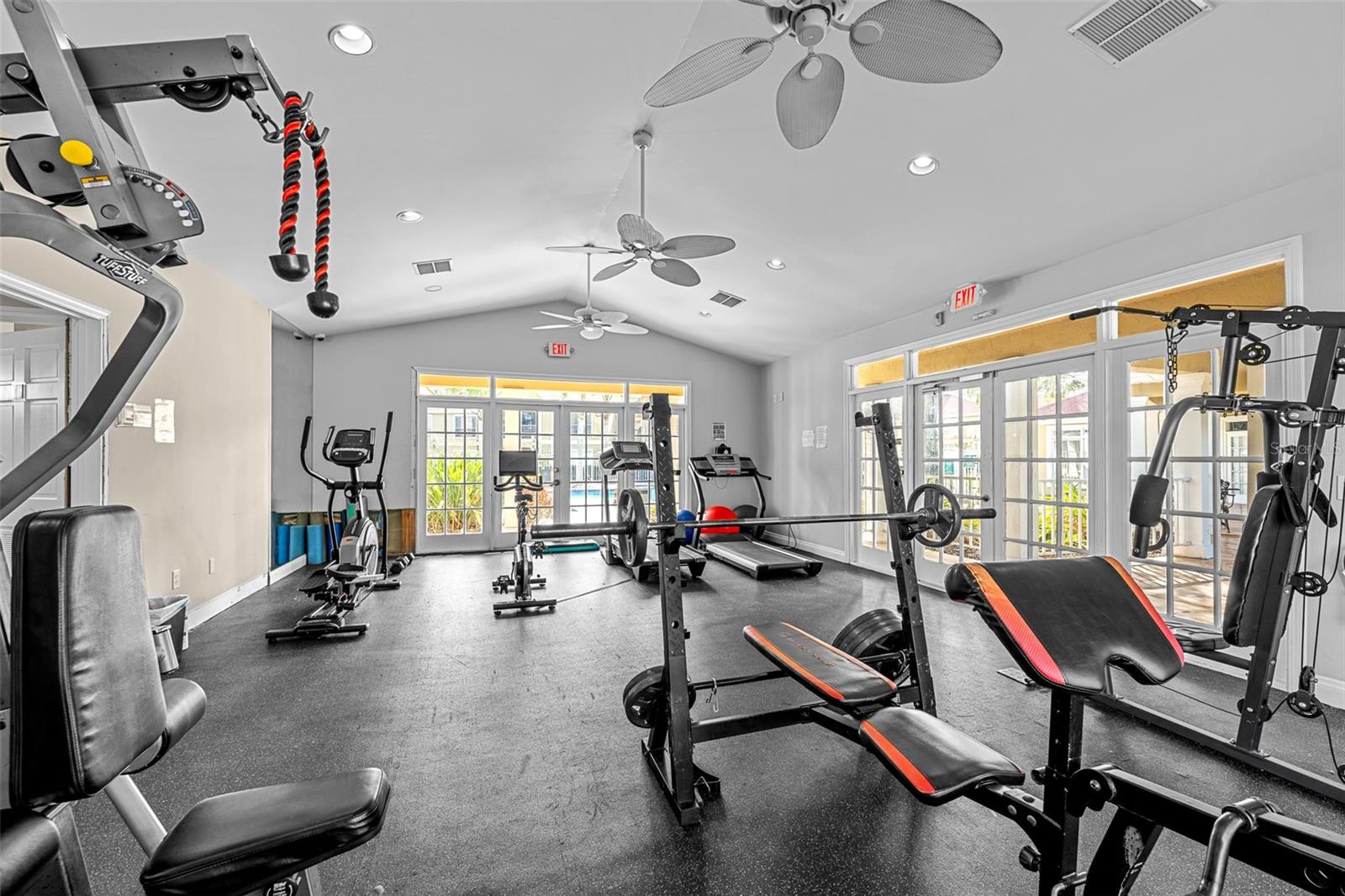 Image 29 of 67 For 9481 Highland Oak Drive 1709