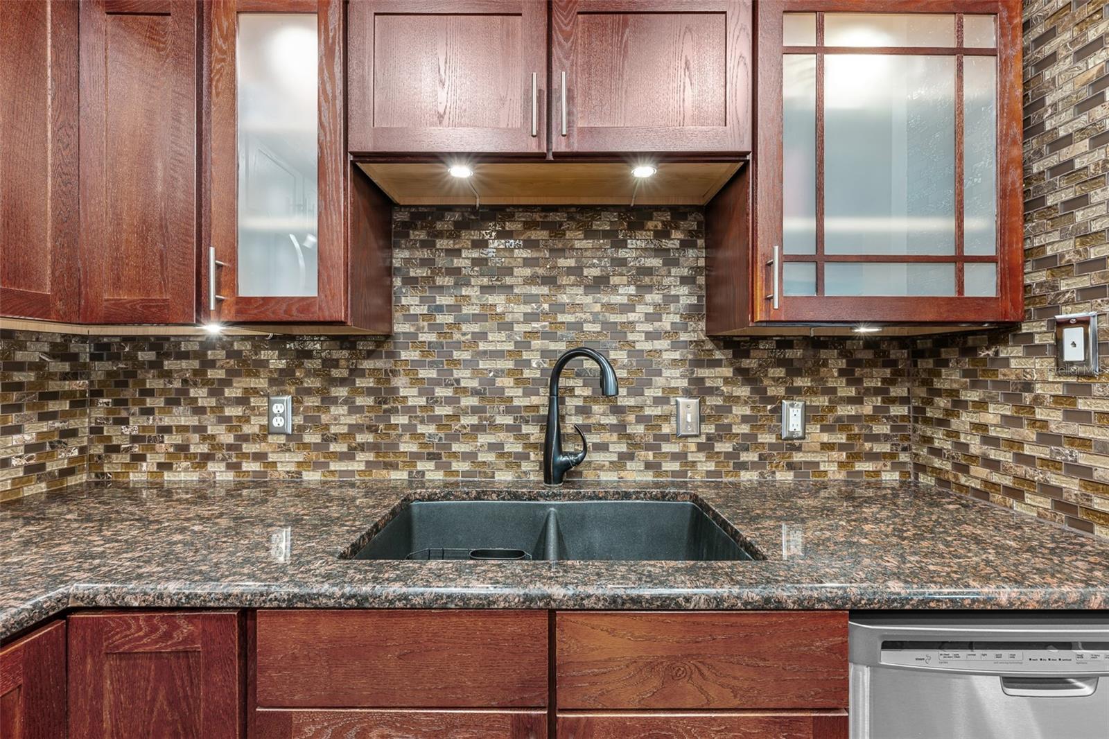 Image 4 of 67 For 9481 Highland Oak Drive 1709