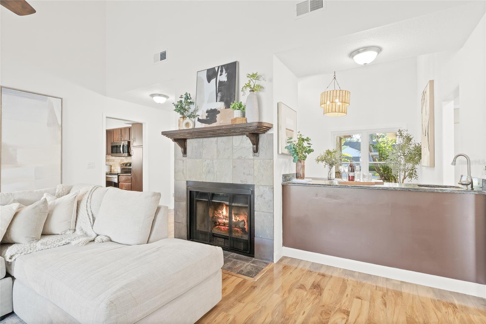 Image 12 of 45 For 10907 Winter Oak Place