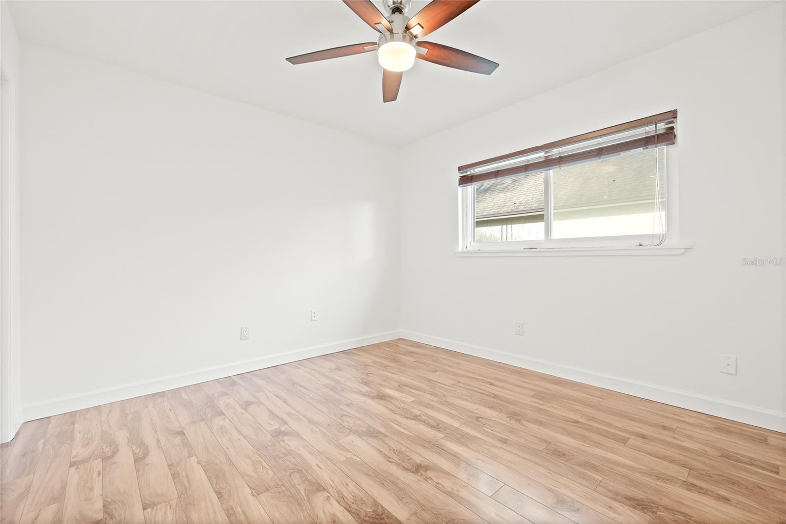 Image 31 of 45 For 10907 Winter Oak Place