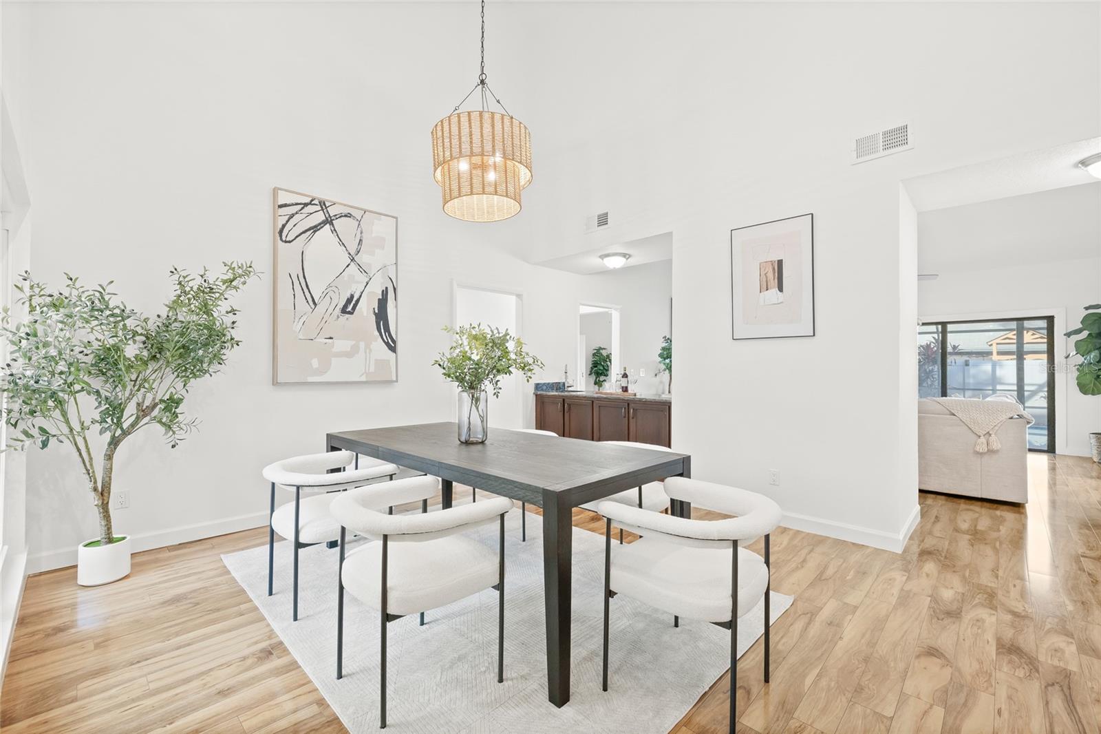 Image 4 of 45 For 10907 Winter Oak Place