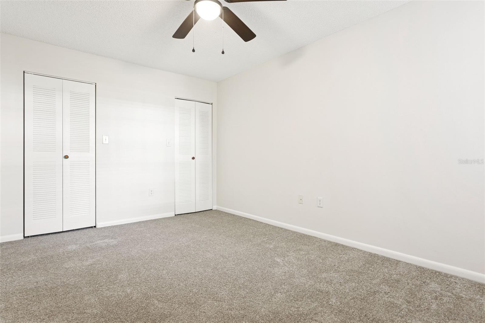 Listing photo id 13 for 2690 Coral Landings Boulevard 415