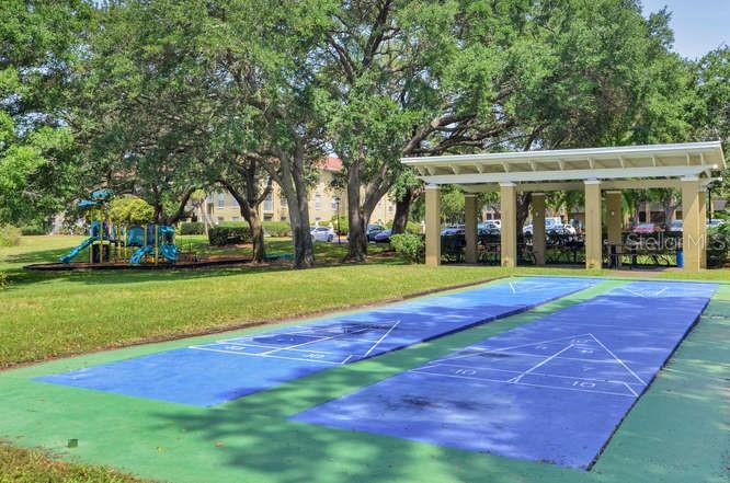 Listing photo id 23 for 2690 Coral Landings Boulevard 415