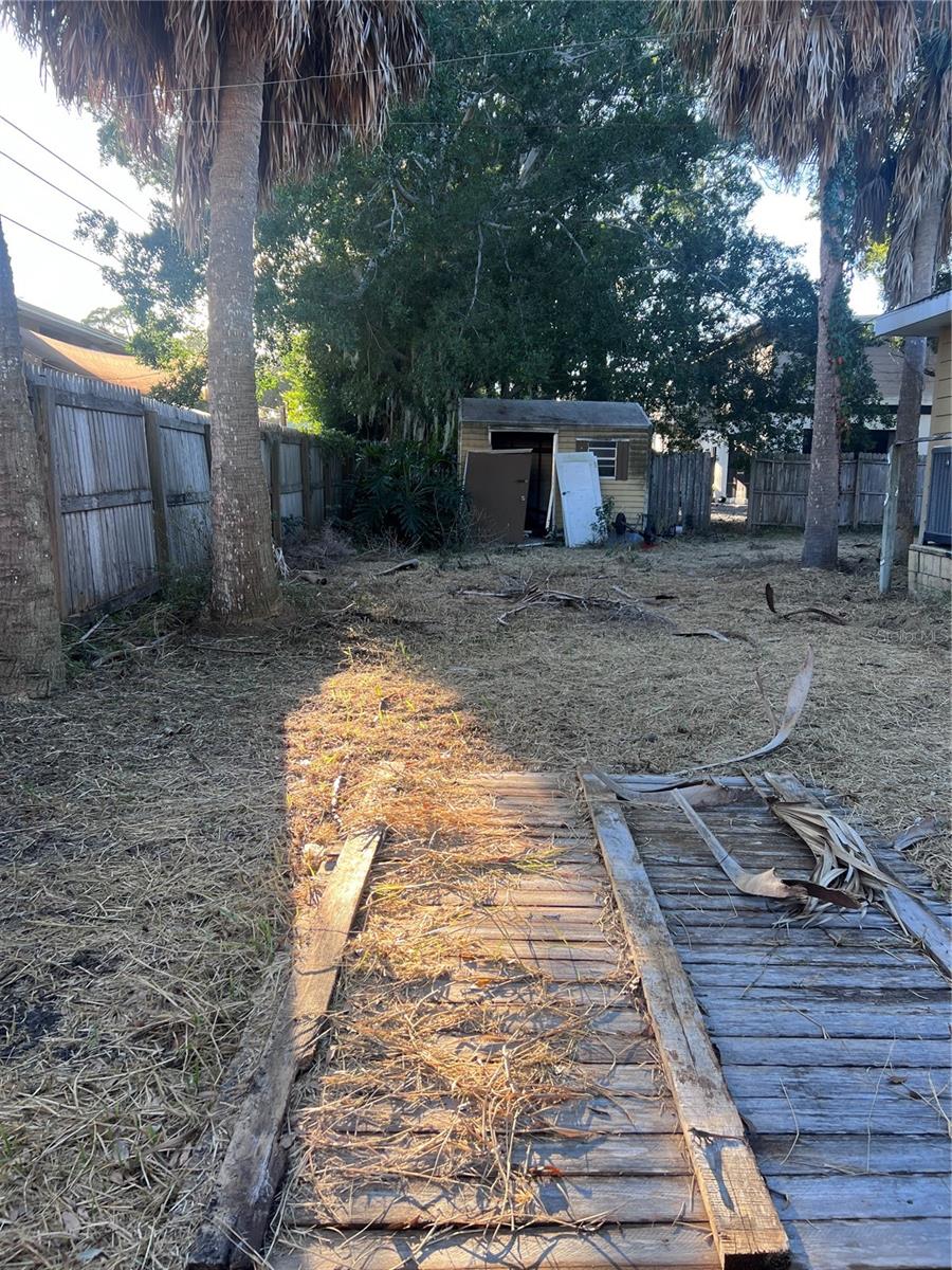 Image 12 of 35 For 1892 Nevada Avenue Ne