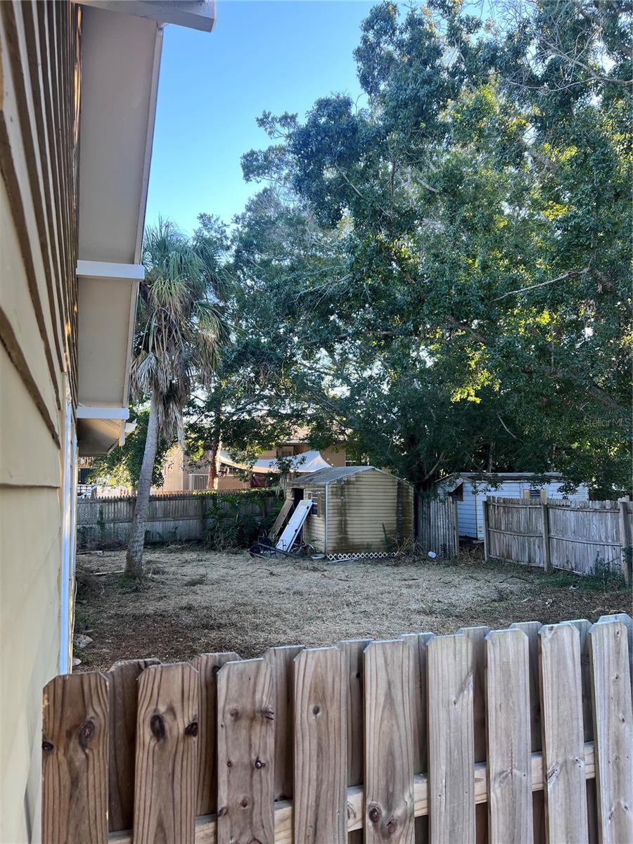 Image 13 of 35 For 1892 Nevada Avenue Ne