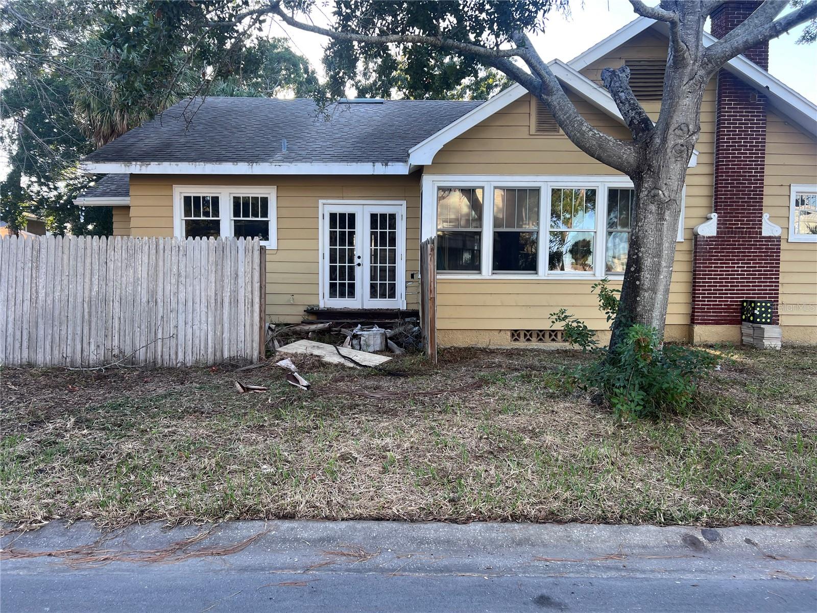 Image 4 of 35 For 1892 Nevada Avenue Ne