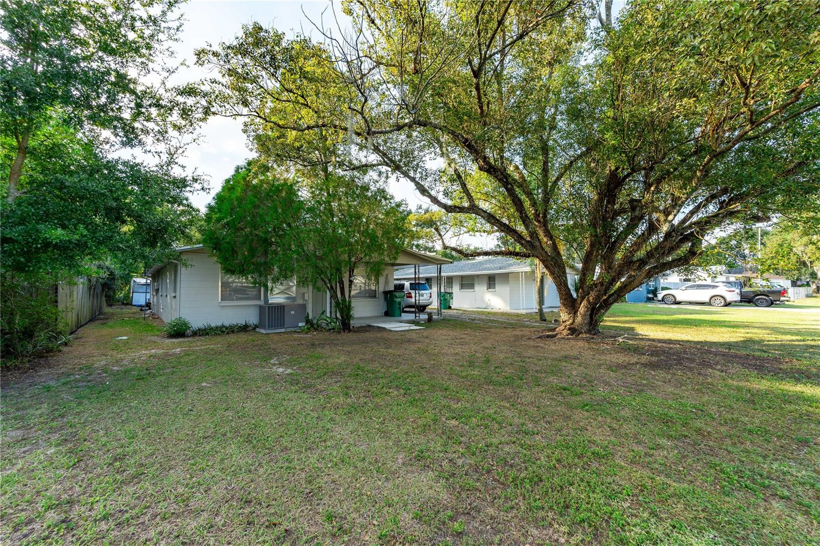 Listing photo id 14 for 5123 17th Street