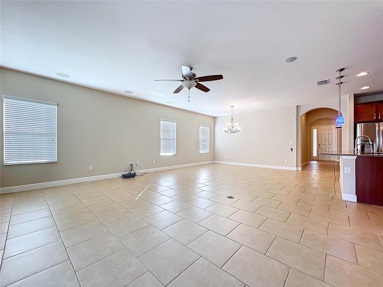 Listing photo id 9 for 6507 Nestall Court