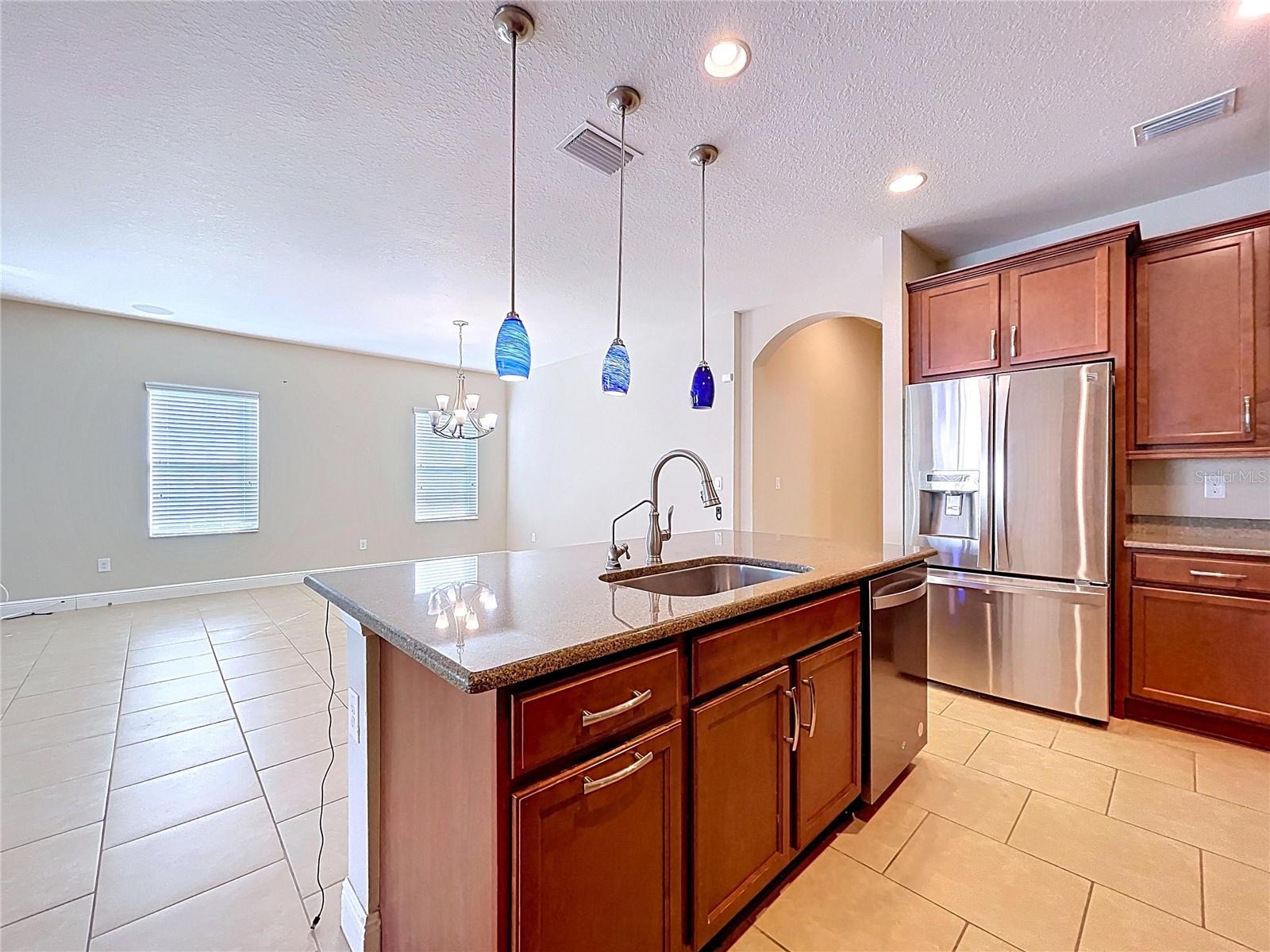 Listing photo id 11 for 6507 Nestall Court