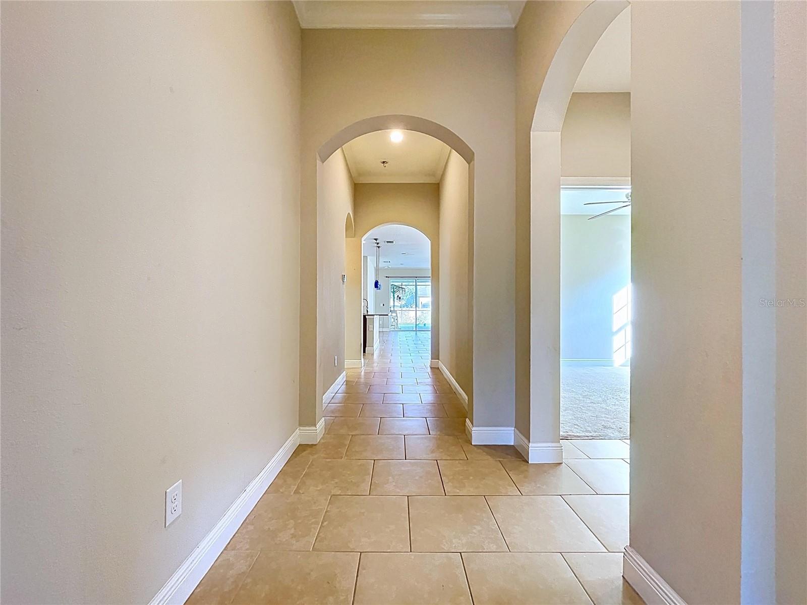 Listing photo id 6 for 6507 Nestall Court