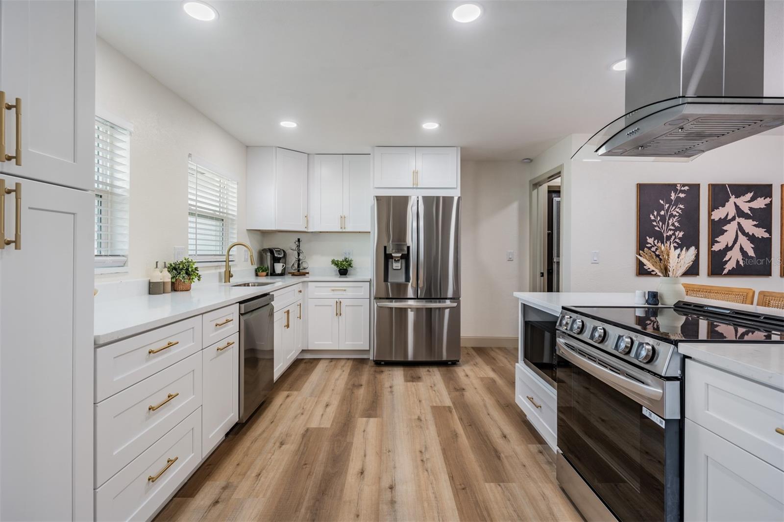 Image 5 of 23 For 1275 Edenville Avenue