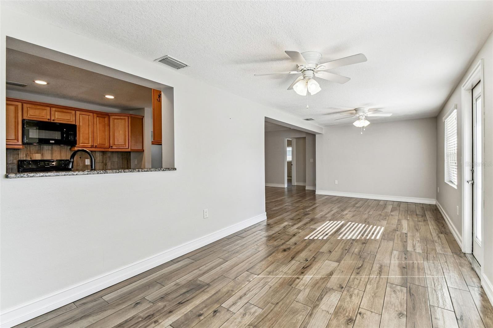 Image 34 of 91 For 13948 Brewster Drive