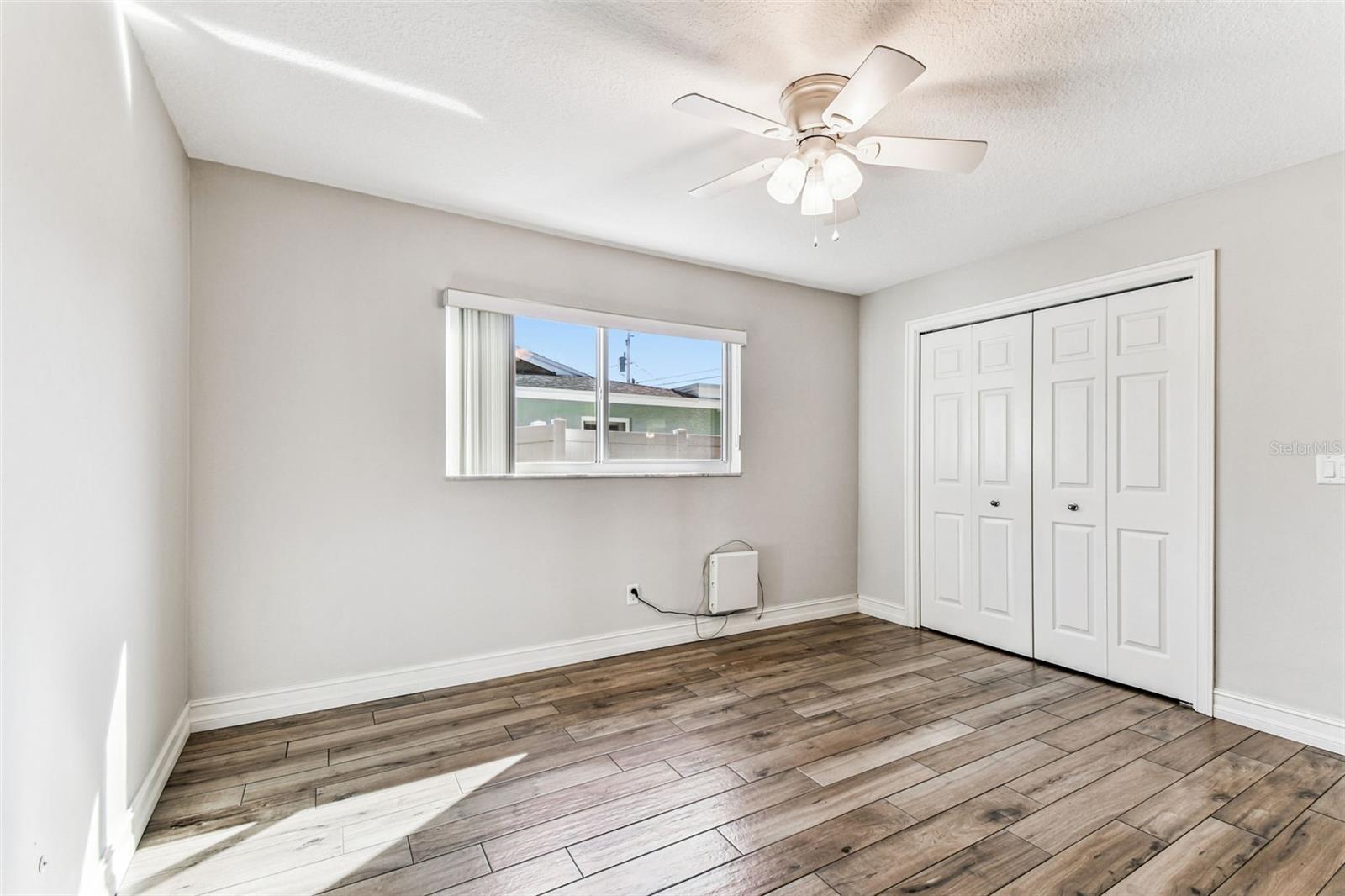 Image 48 of 91 For 13948 Brewster Drive