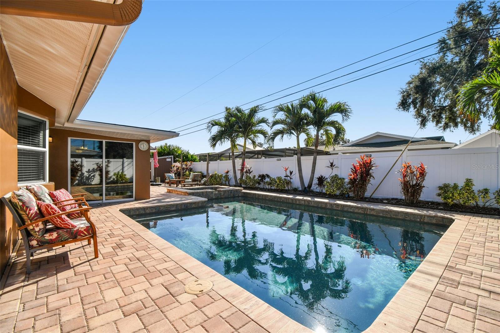 Image 68 of 91 For 13948 Brewster Drive