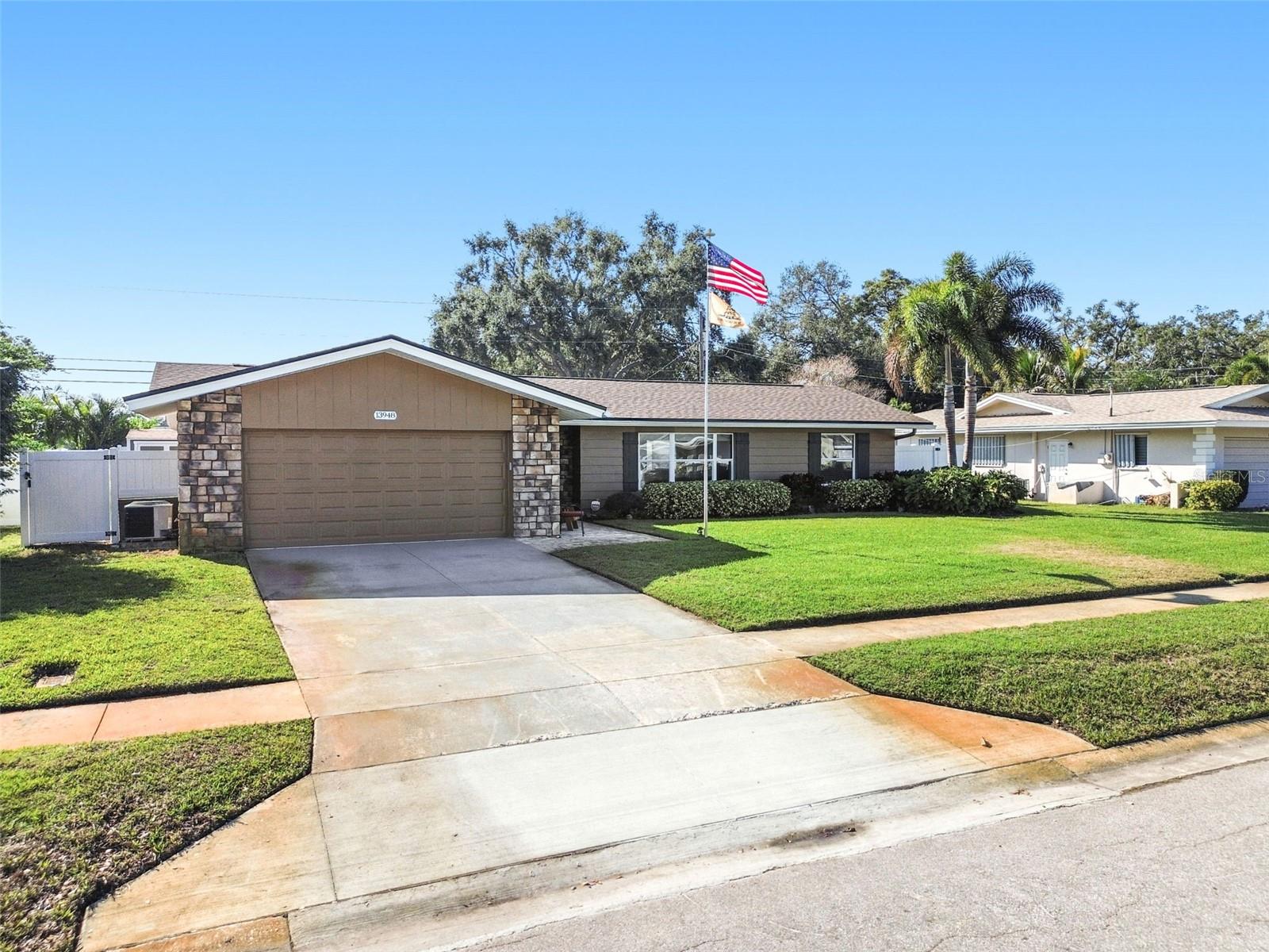 Image 74 of 91 For 13948 Brewster Drive