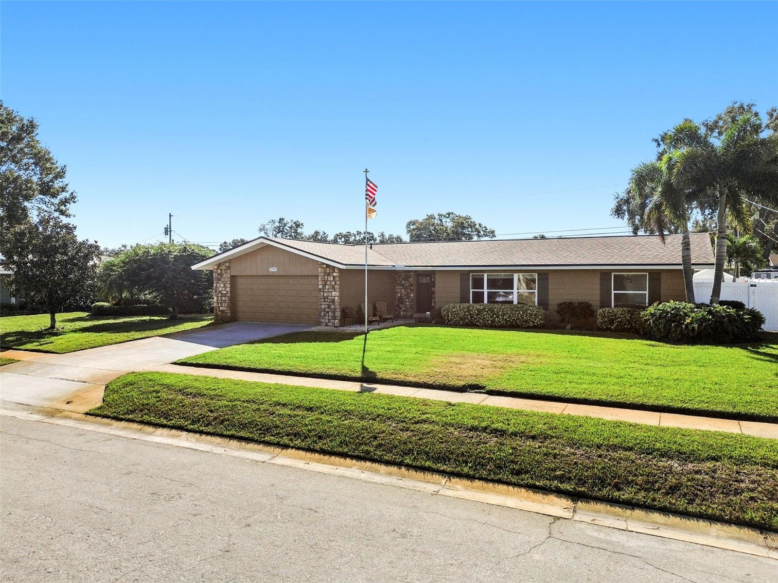 Image 76 of 91 For 13948 Brewster Drive