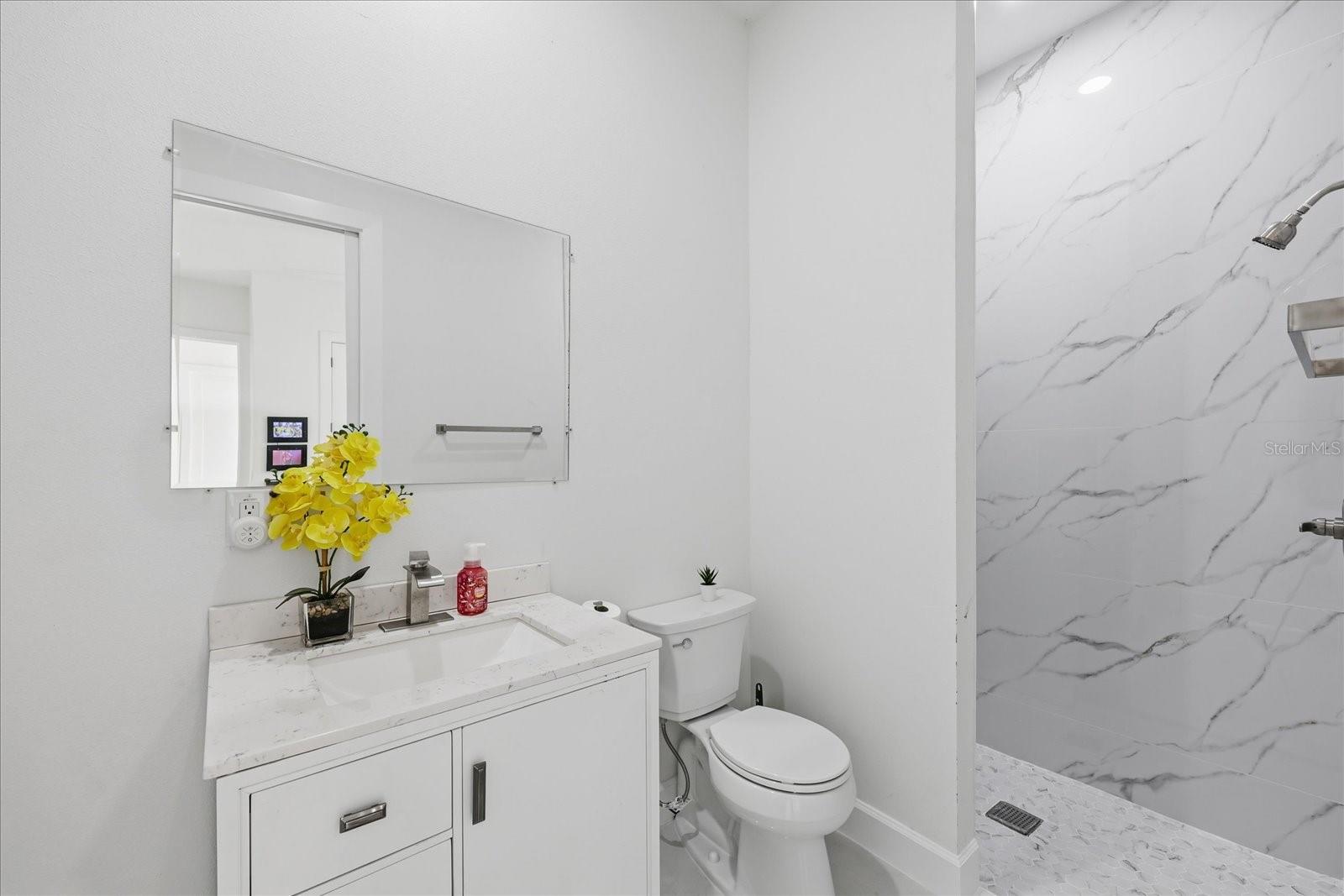 Image 16 of 24 For 4210 Thonotosassa Road