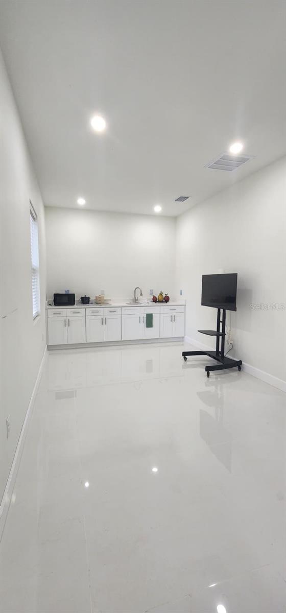 Image 6 of 24 For 4210 Thonotosassa Road