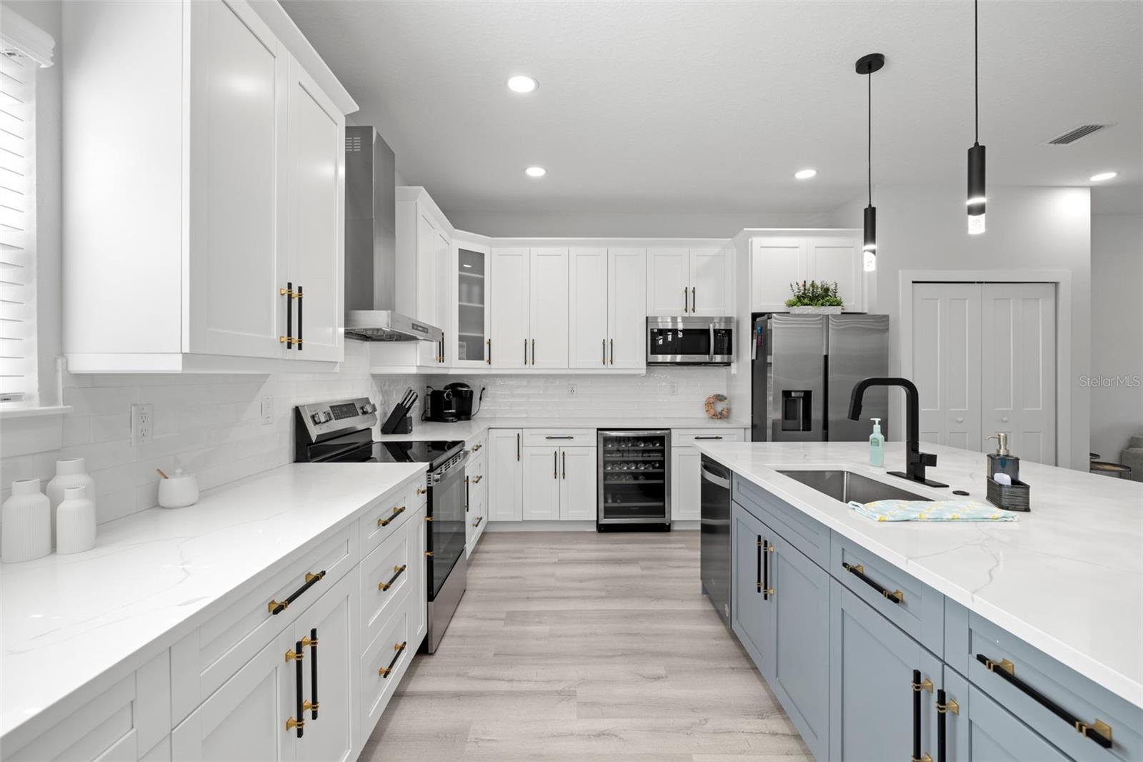 Image 10 of 33 For 4120 North A Street 2