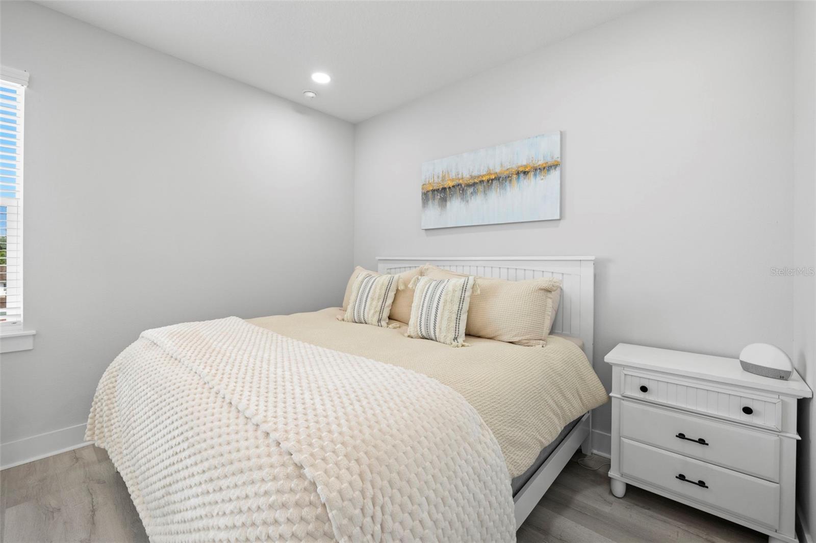 Image 14 of 33 For 4120 North A Street 2