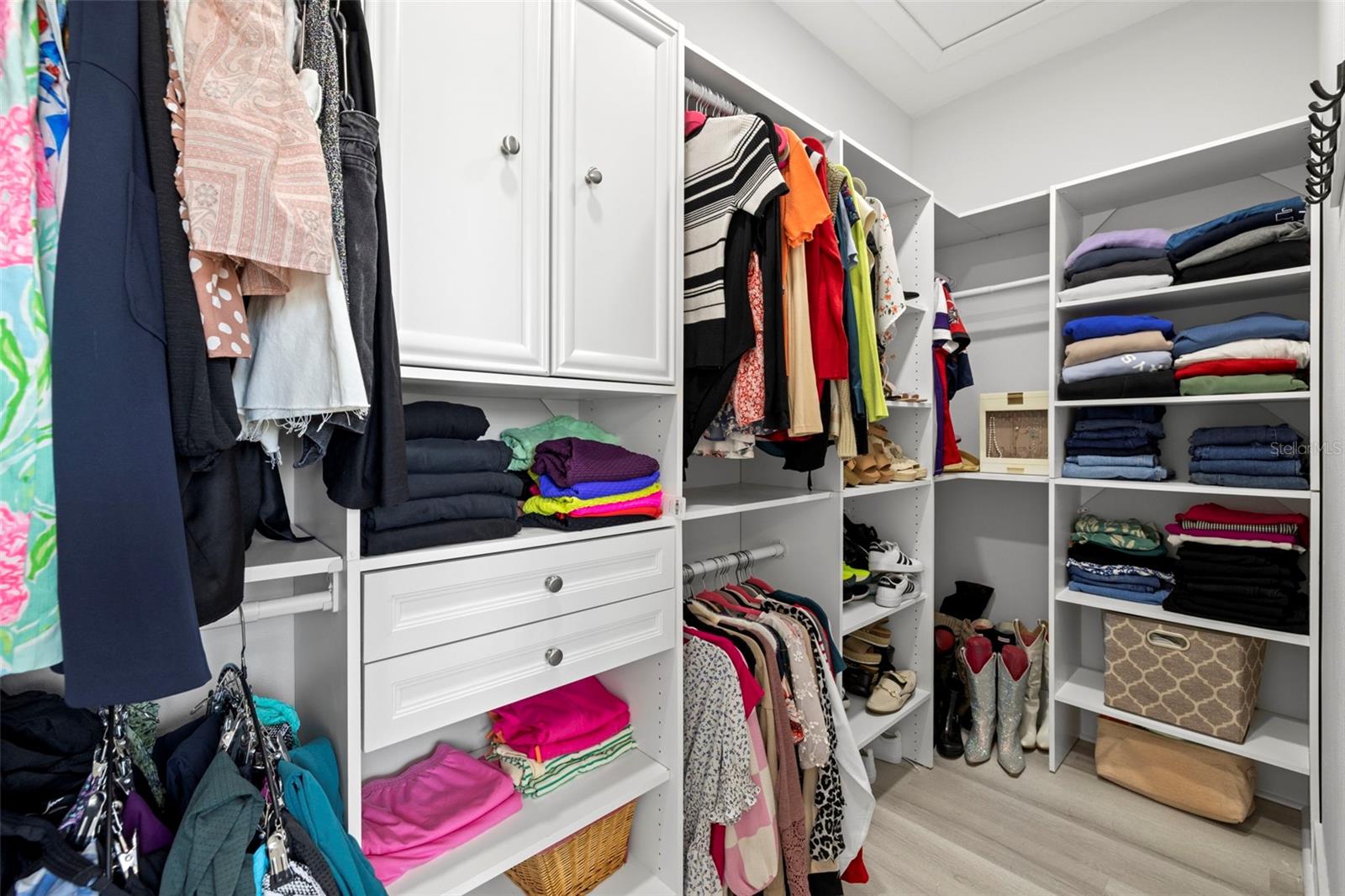 Image 17 of 33 For 4120 North A Street 2