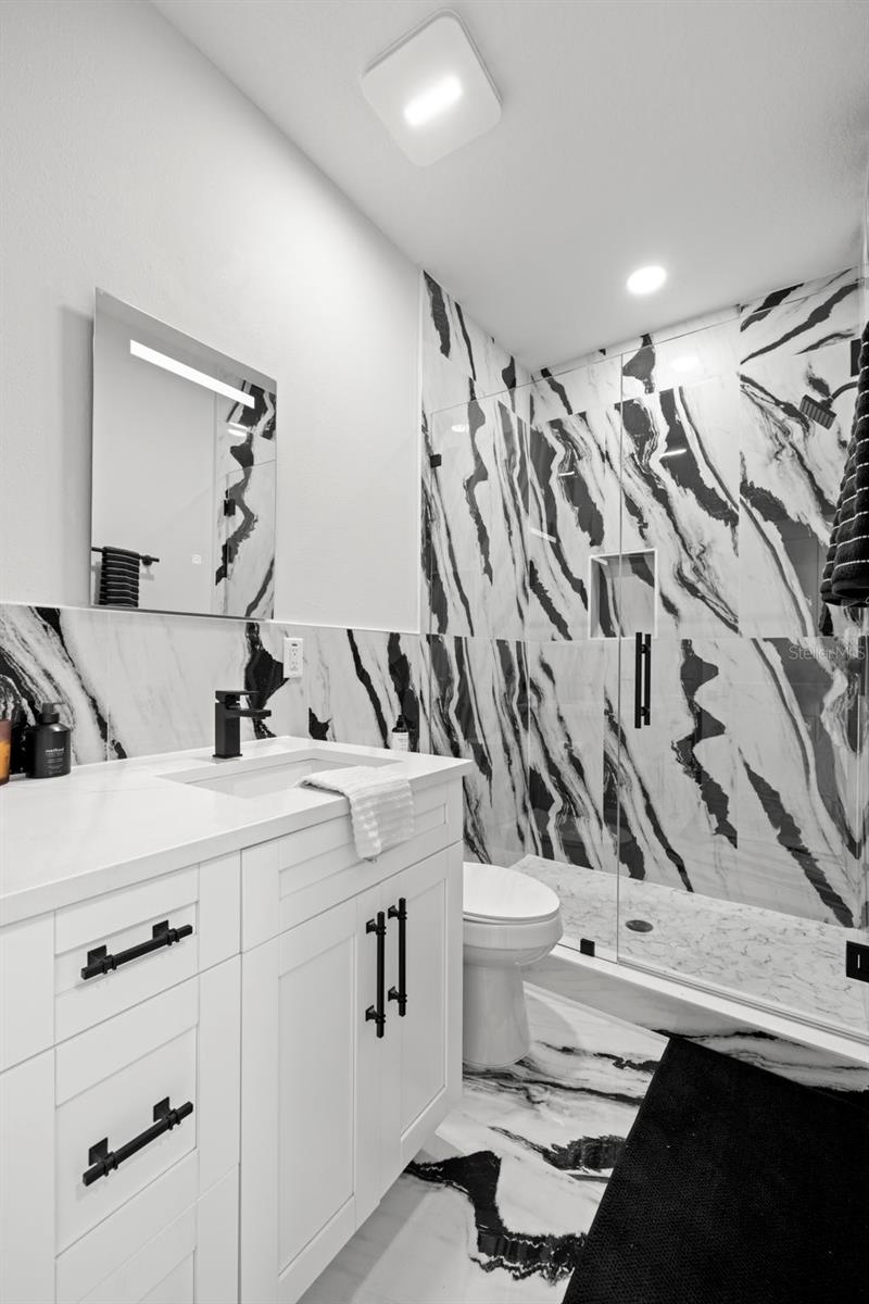 Image 19 of 33 For 4120 North A Street 2