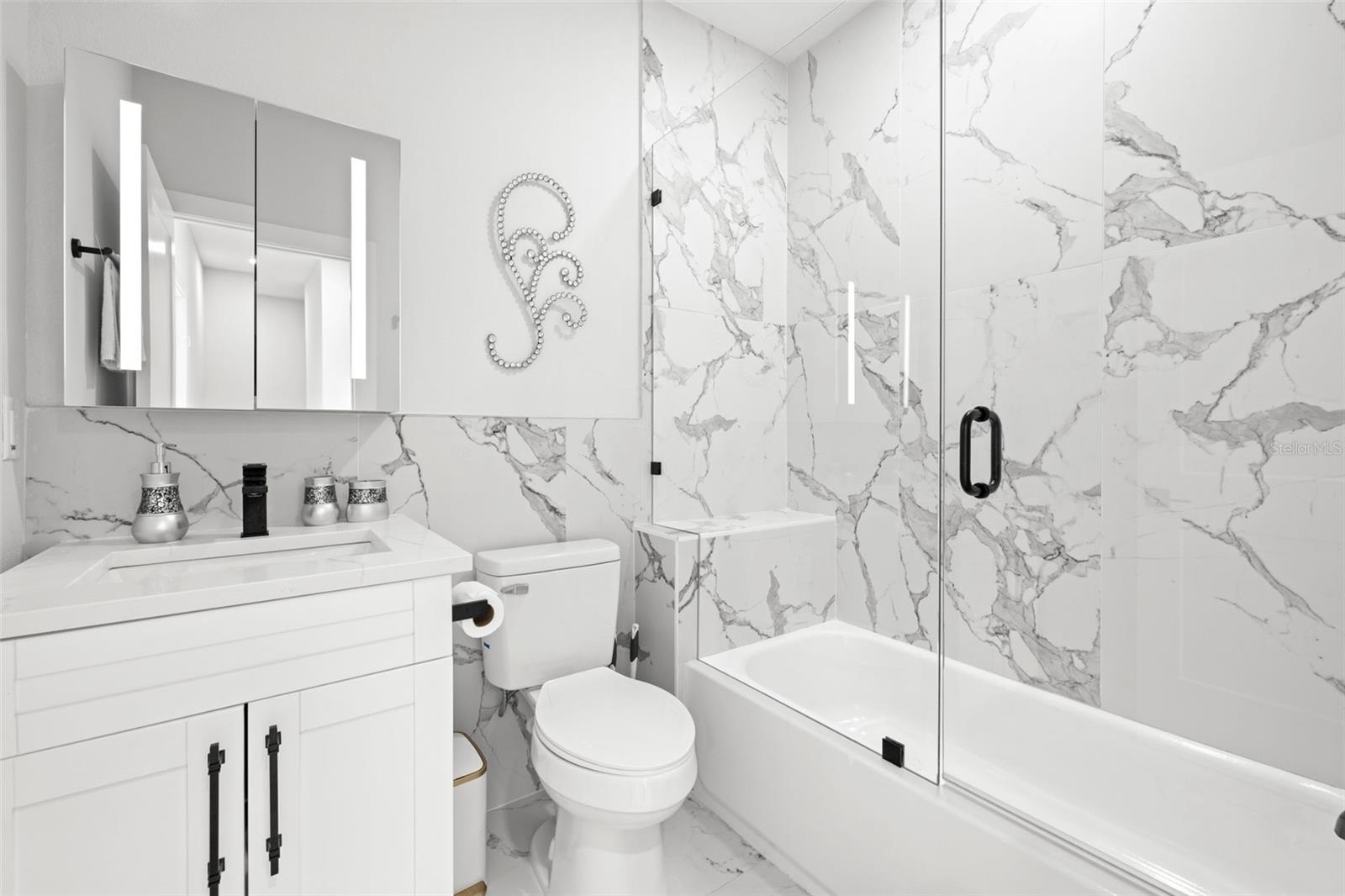 Image 24 of 33 For 4120 North A Street 2