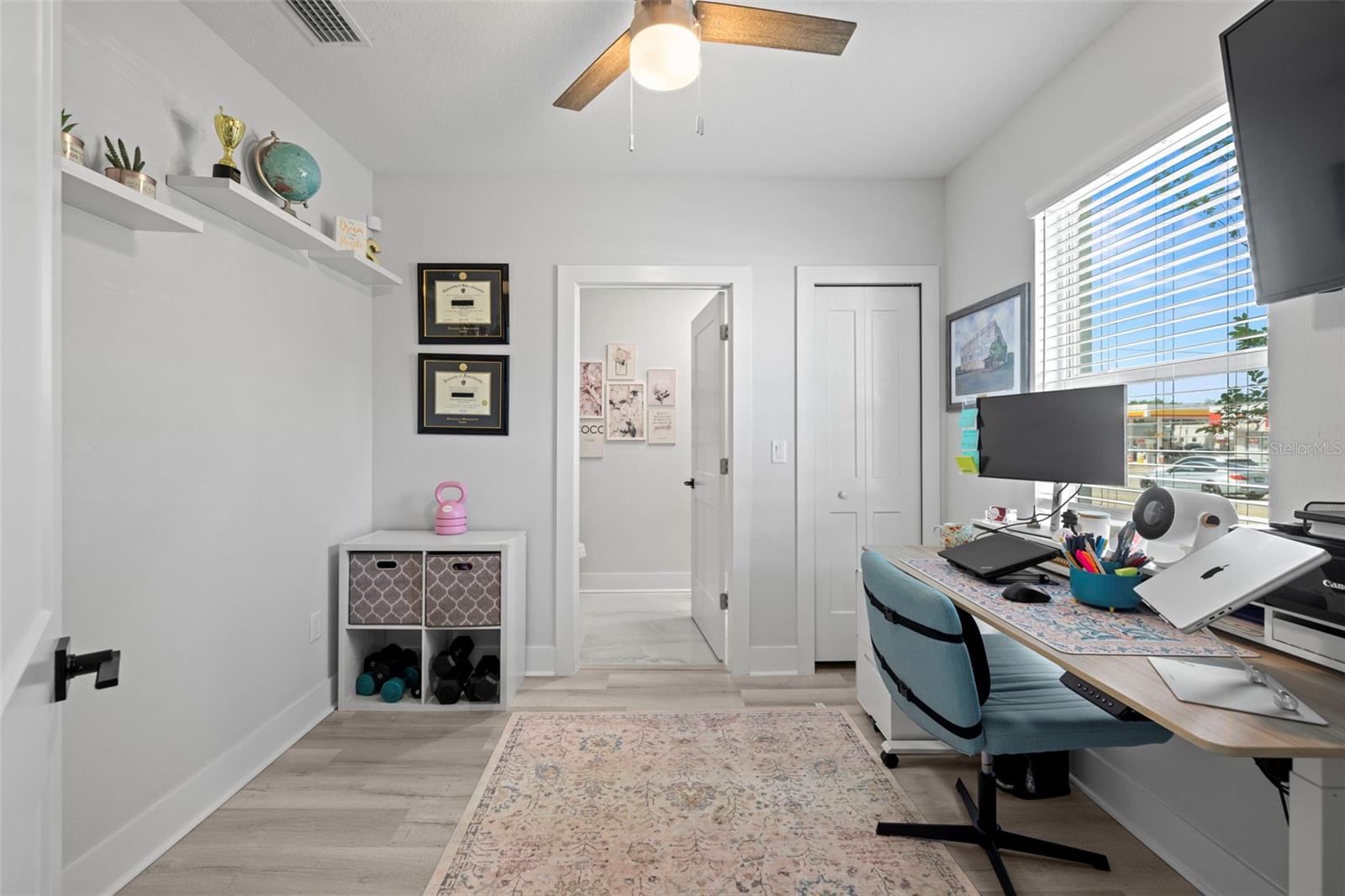 Image 27 of 33 For 4120 North A Street 2