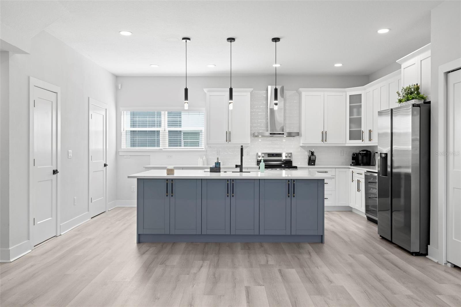 Image 7 of 33 For 4120 North A Street 2