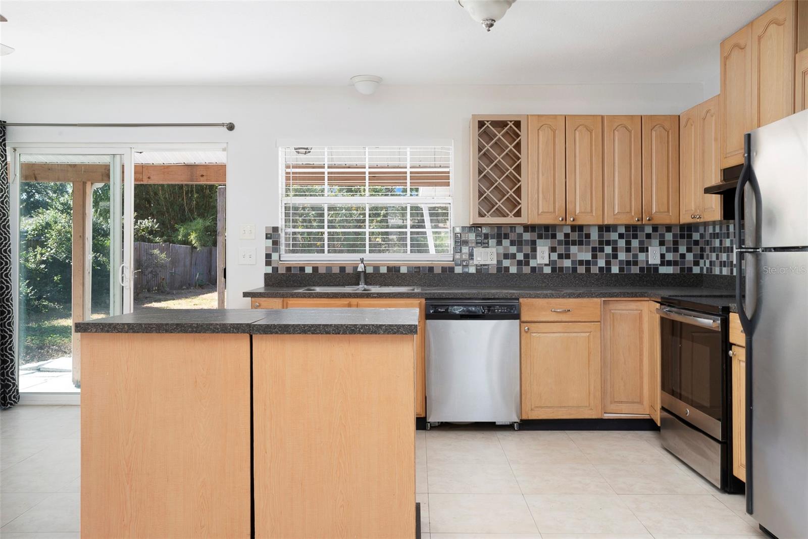 Image 6 of 31 For 4750 68th Street N