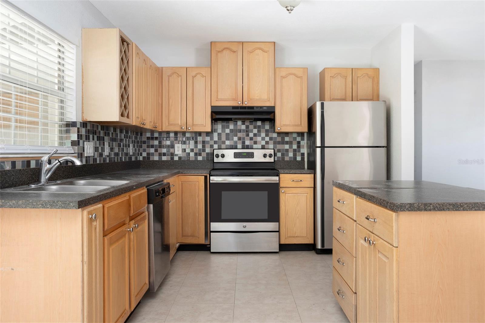 Image 7 of 31 For 4750 68th Street N