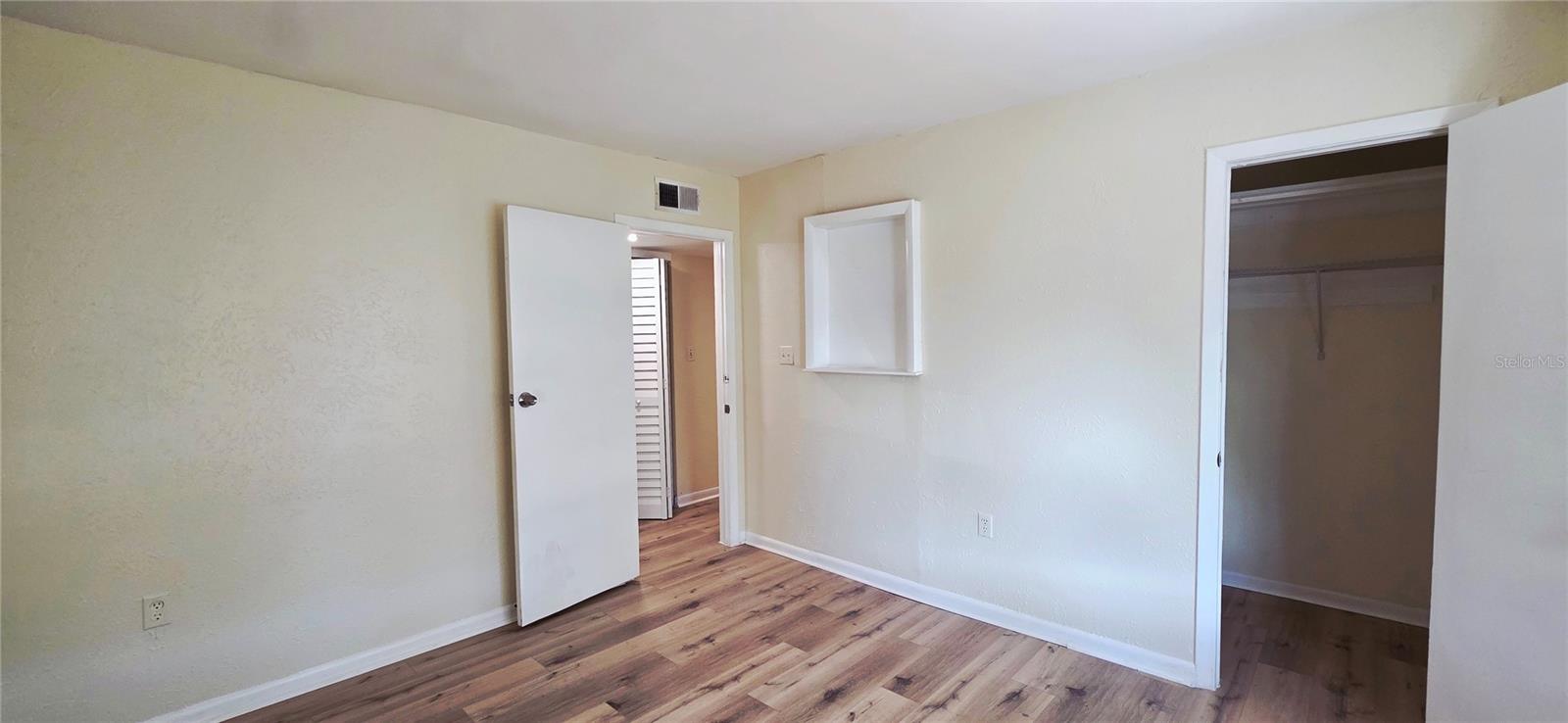 Image 11 of 21 For 3775 40th Lane S L