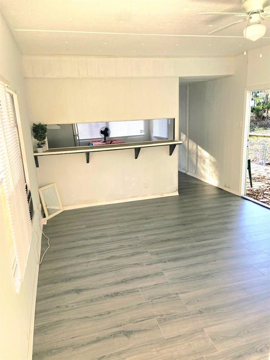 Image 17 of 31 For 358 Tuck  