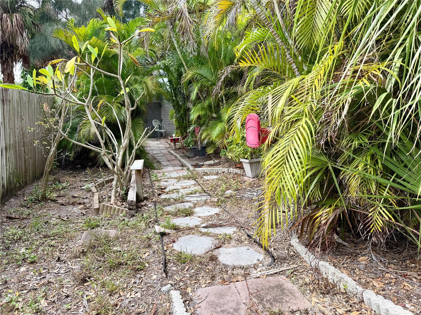 Image 15 of 63 For 161 Dragon Road