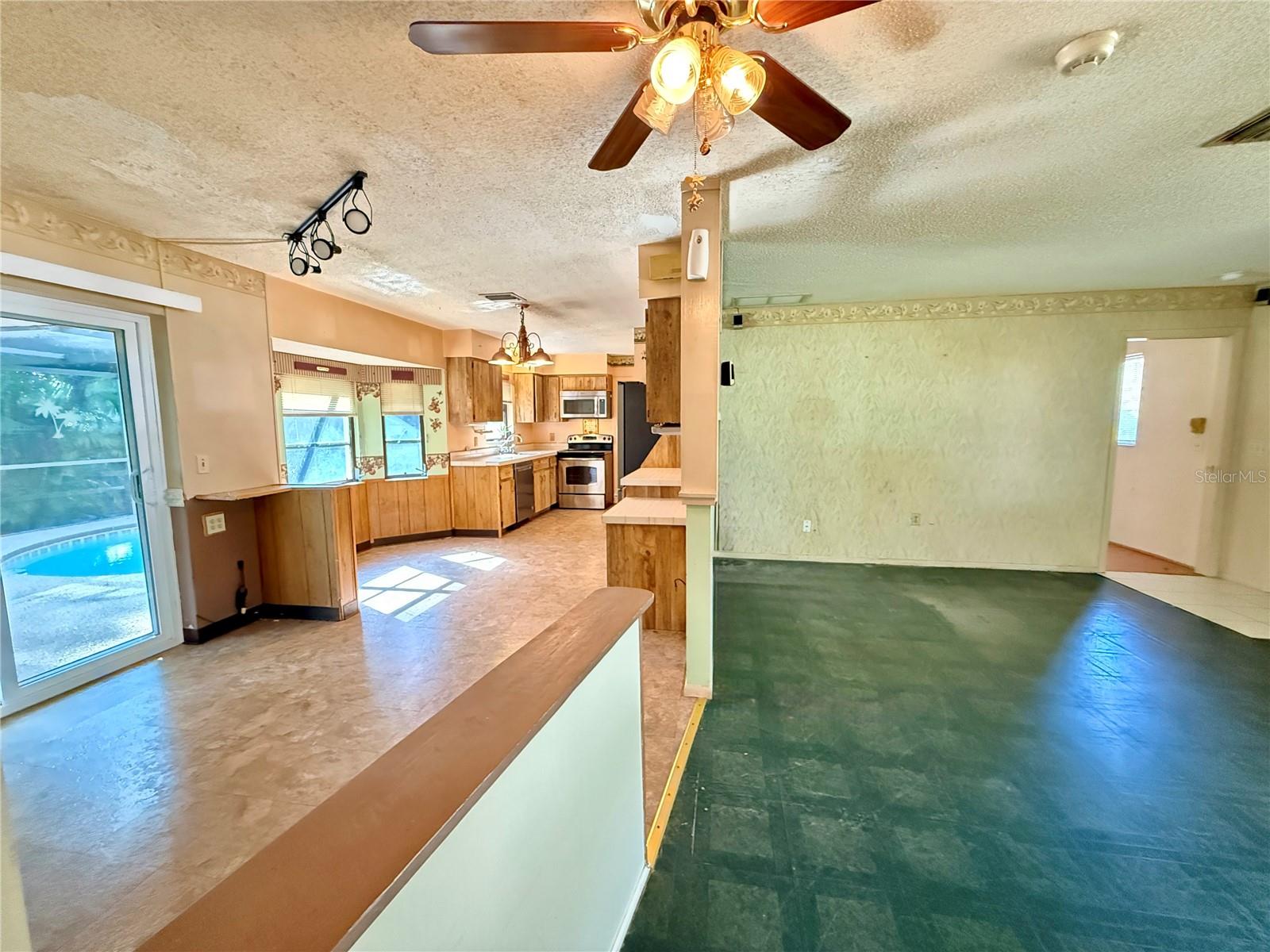 Image 5 of 63 For 161 Dragon Road