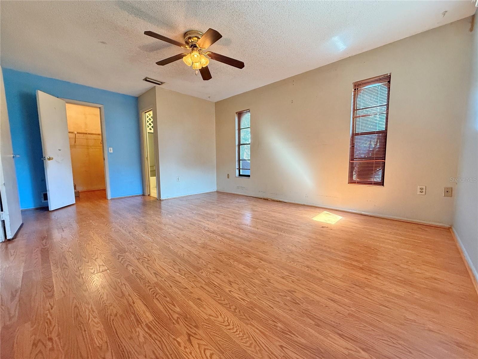 Image 7 of 63 For 161 Dragon Road