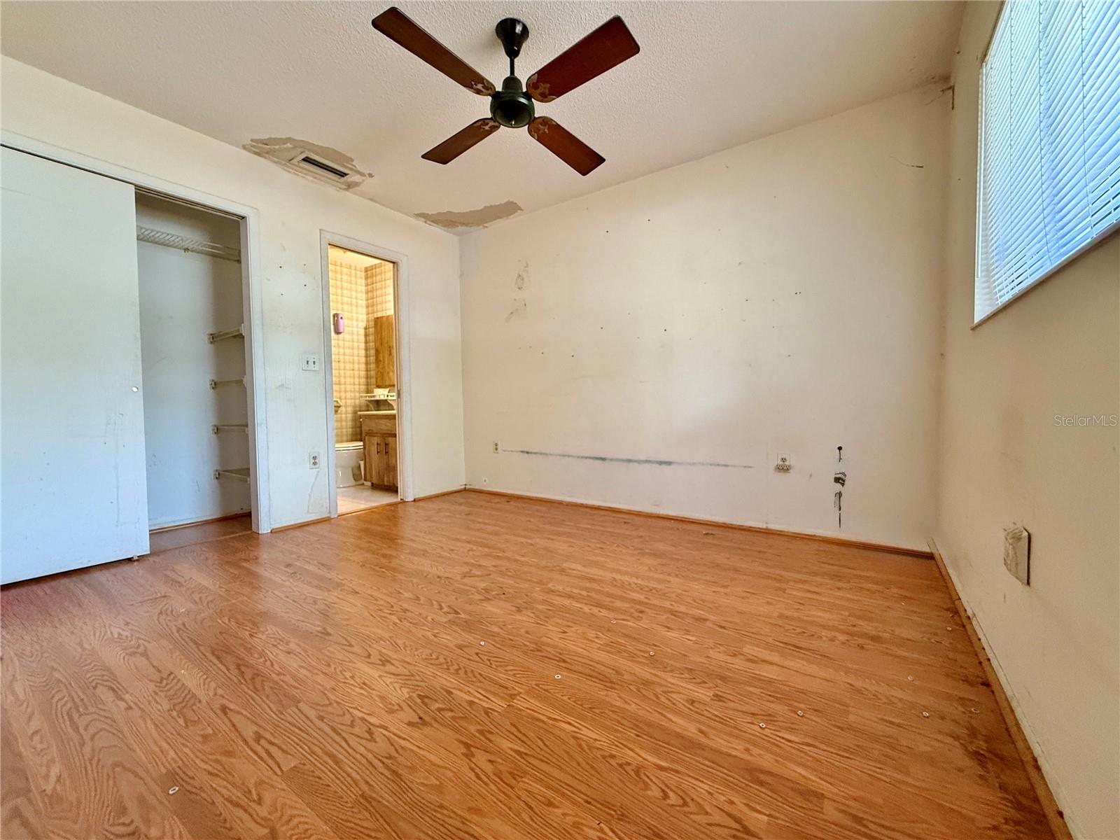 Image 9 of 63 For 161 Dragon Road